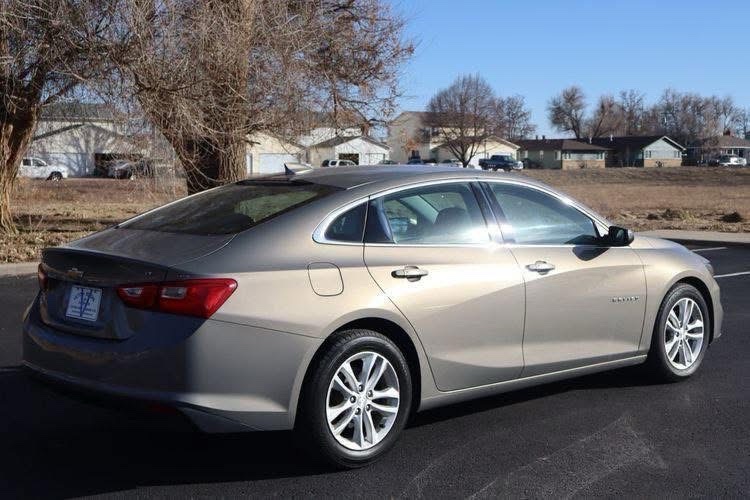 2017 Chevrolet Malibu LT - Image 7