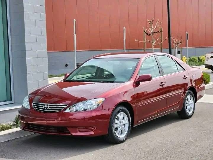 2005 Toyota Camry LE V6 - Image 15