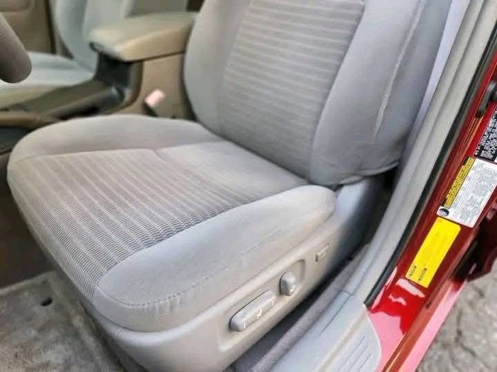 2005 Toyota Camry LE V6 - Image 3