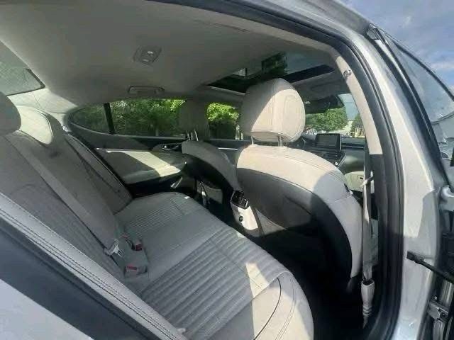 2019 Genesis G70 2.0T Advanced - Image 11