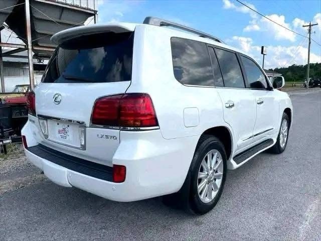 2008 Lexus LX 570 Base - Image 5