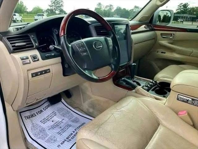 2008 Lexus LX 570 Base - Image 13