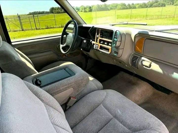 1997 Chevy Silverado 1500 Z71 4×4 - Image 6