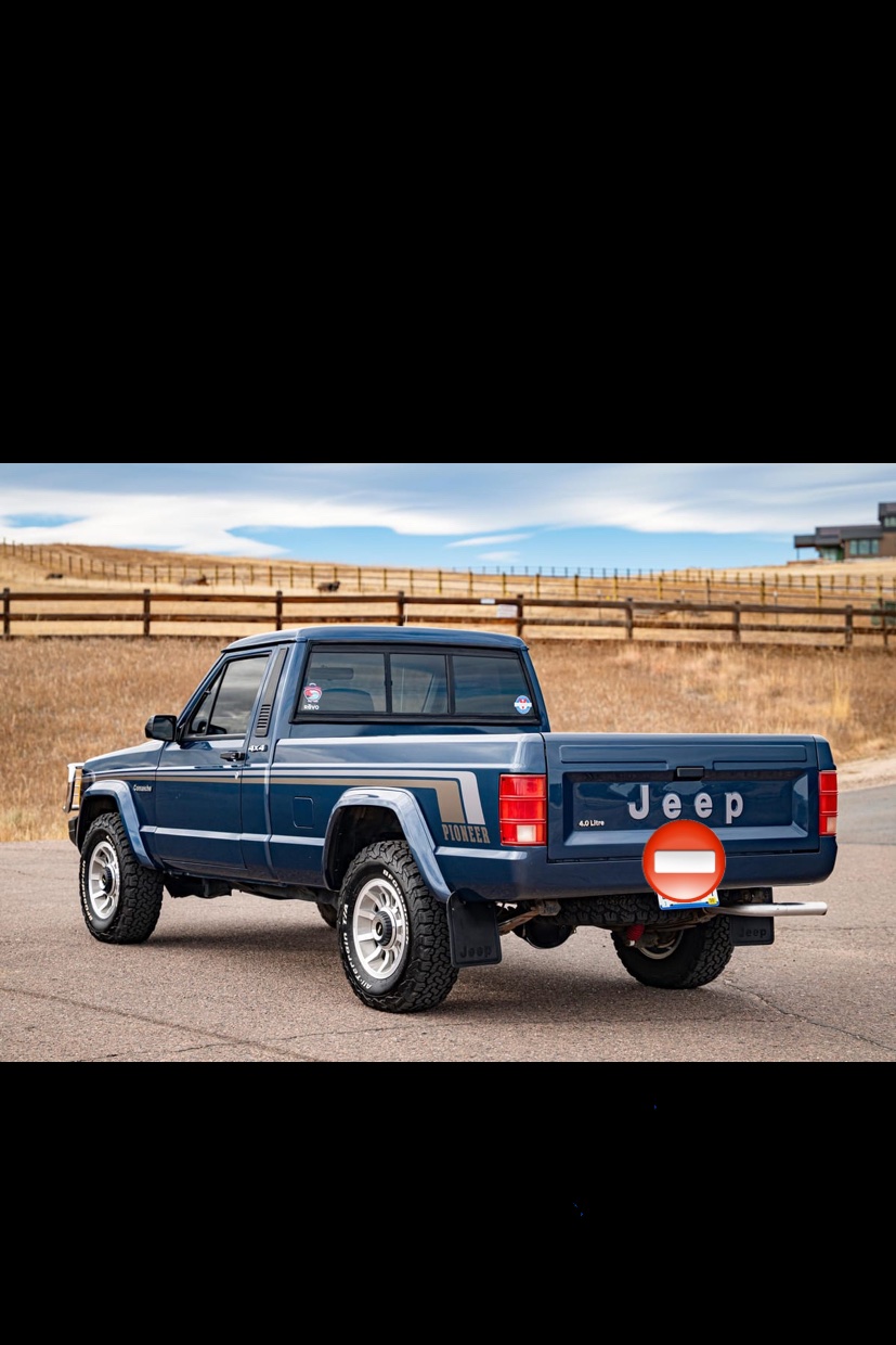 1988 Jeep Comanche Pioneer 4×4 - Image 8