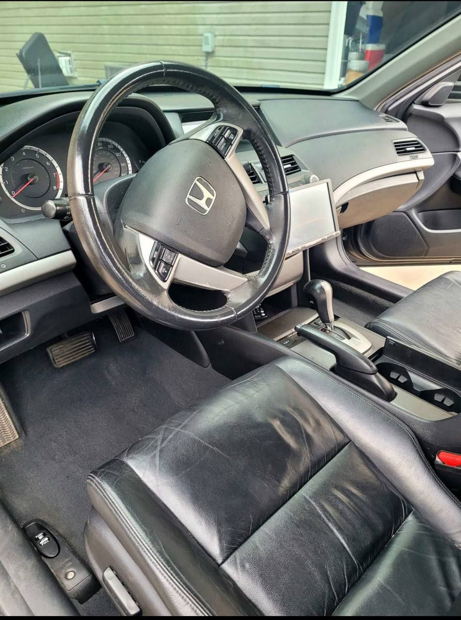 2012 Honda Accord - Image 6