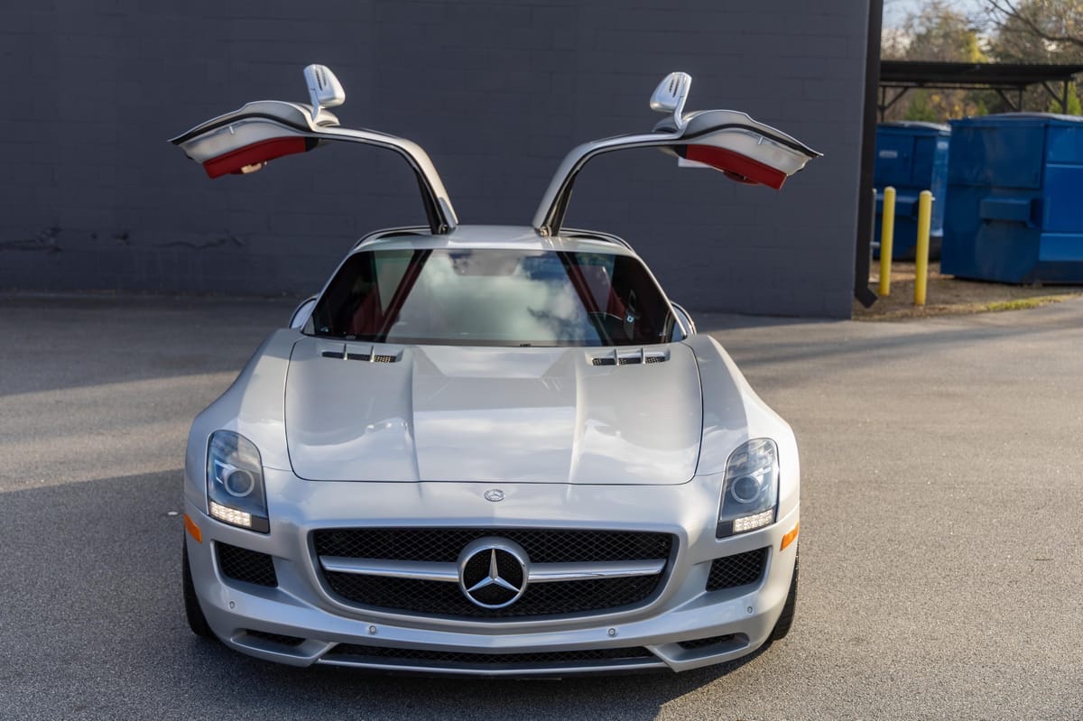2011 Mercedes-Benz SLS AMG Coupe